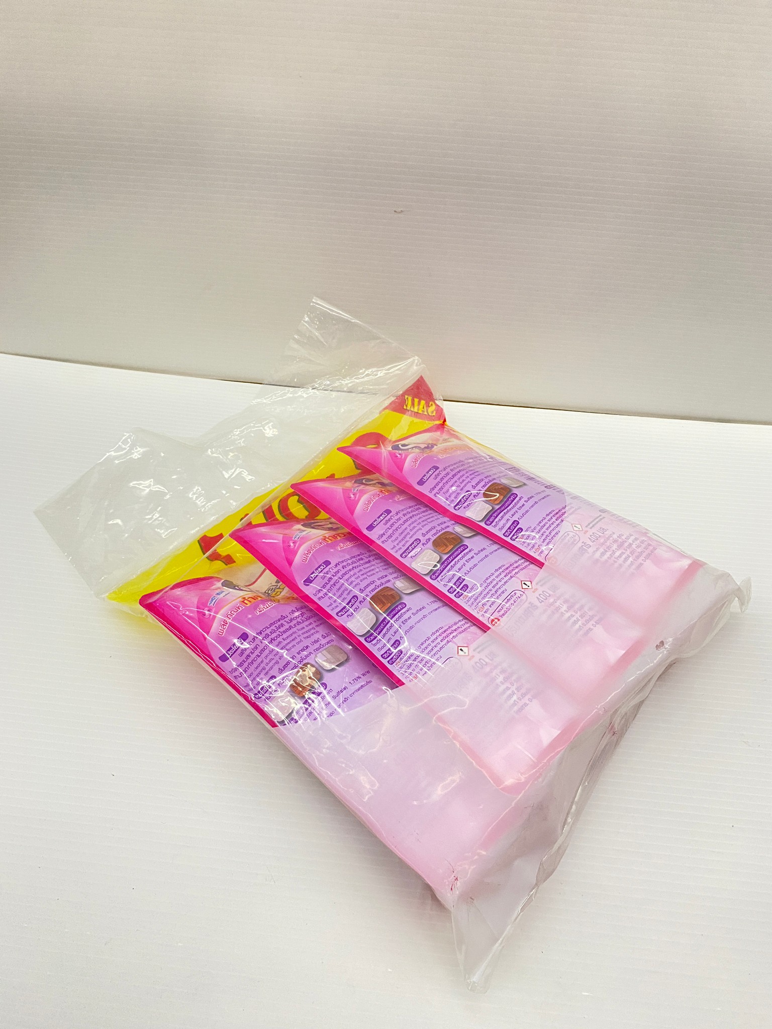 SpaClean สปาคลีน น้ำยาถูพื้น น้ำยาทำความสะอาดพื้น ขนาด 400 มล. (แพ็ค 3 แถม 1) กลิ่น โรแมนติกโรส (สีชมพู) ของแท้100%