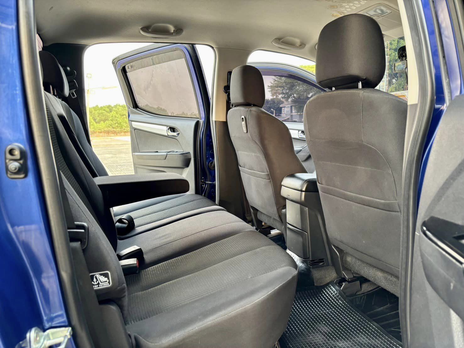 Isuzu All New Dmax Cab4 Hilander 1.9Z DDI AT 2018