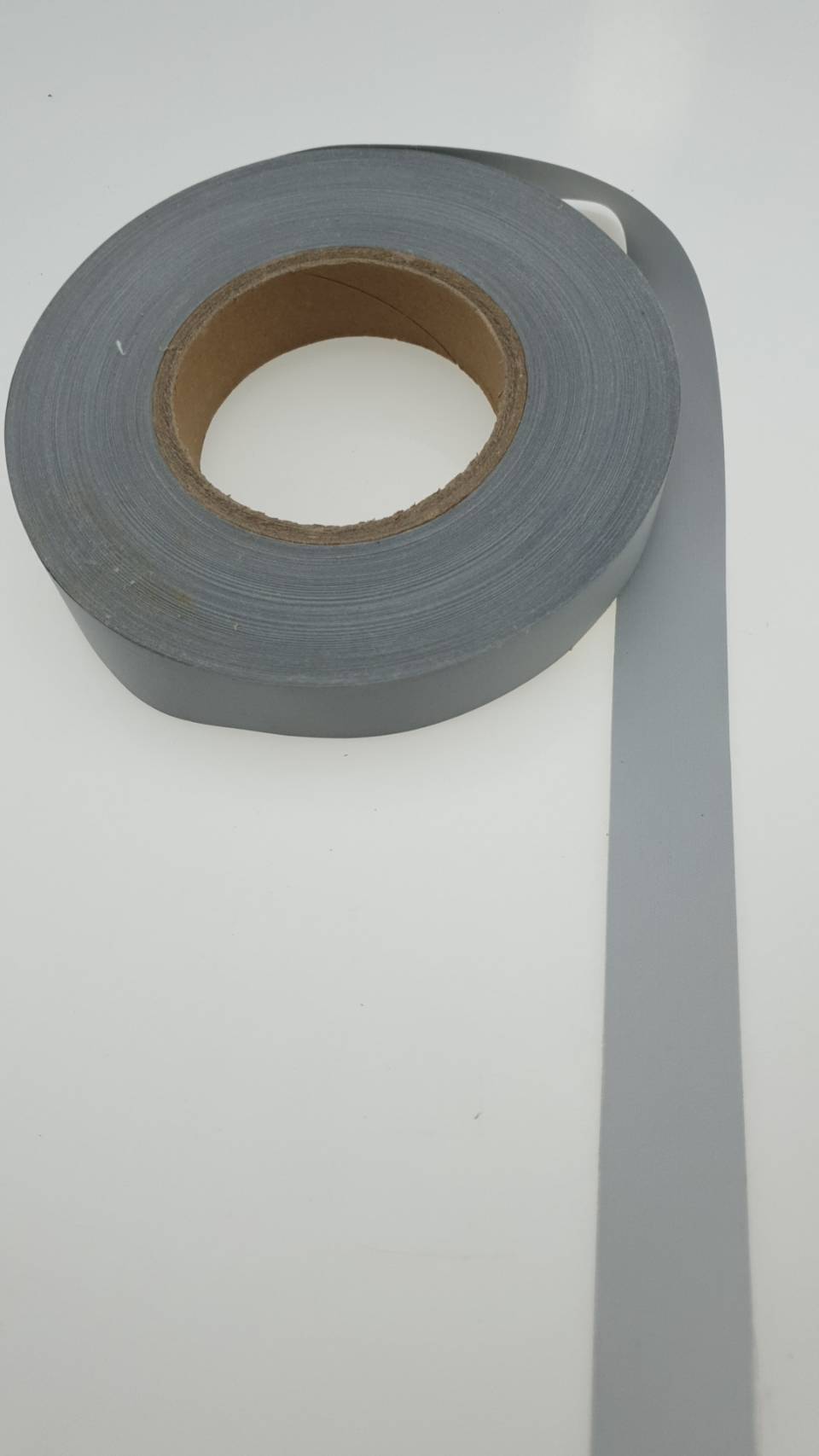 แถบผ้าสะท้อนแสง สีบรอนซ์เงิน สำหรับเย็บติดชุดยูนิฟอร์ม ชุดหมี ชุดทำงาน ชุดเซฟตี้ ชุดกีฬา เสื้อกั๊ก