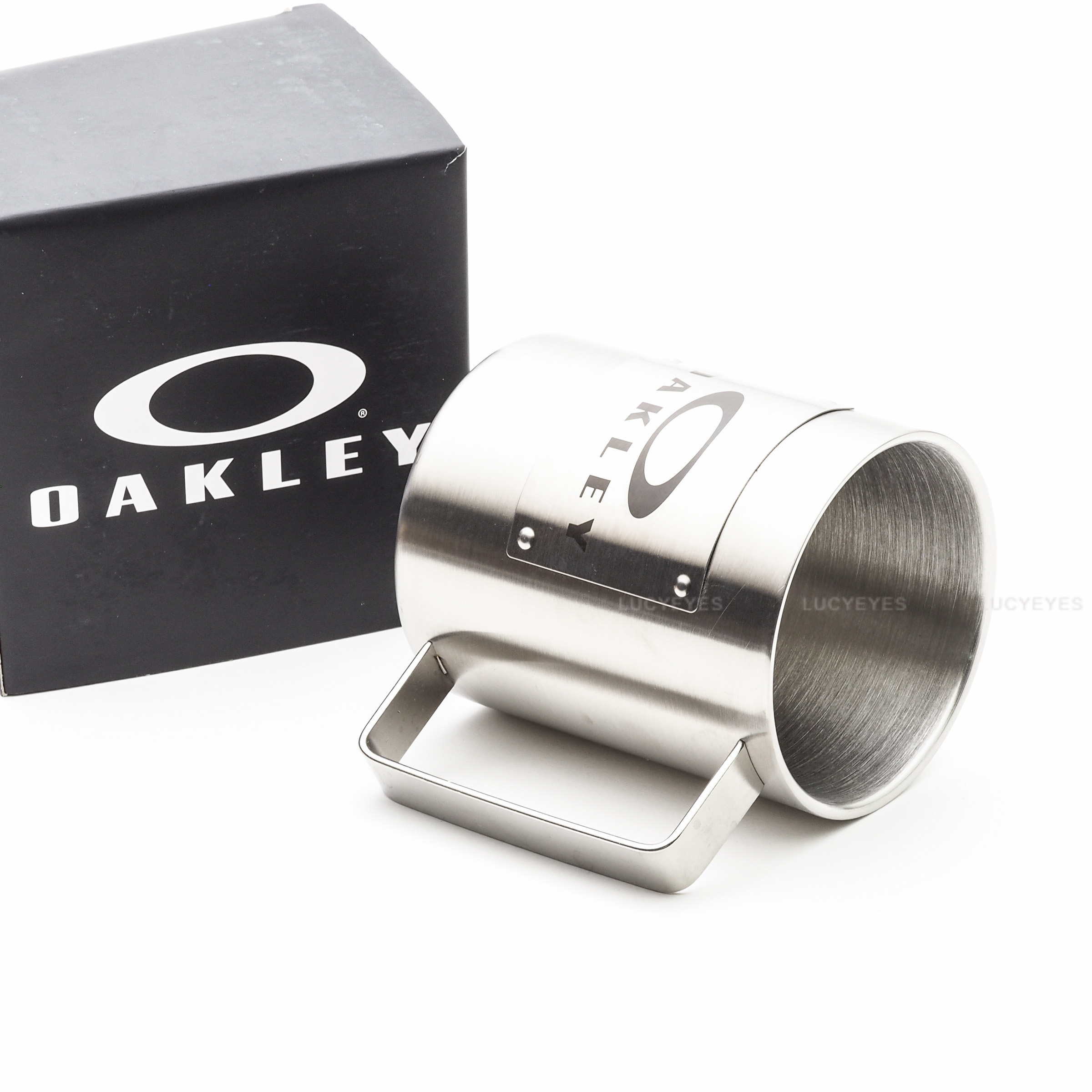 แก้วน้ำ Oakley สีเงิน แท้ 100%