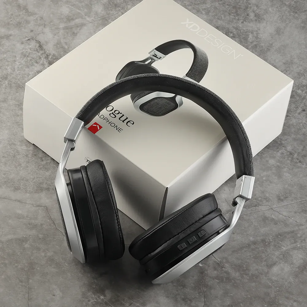 Bulova 97B223 นาฬิกาผู้ชาย High Precision Quartz Men's Watch + หูฟังบลูทูธ