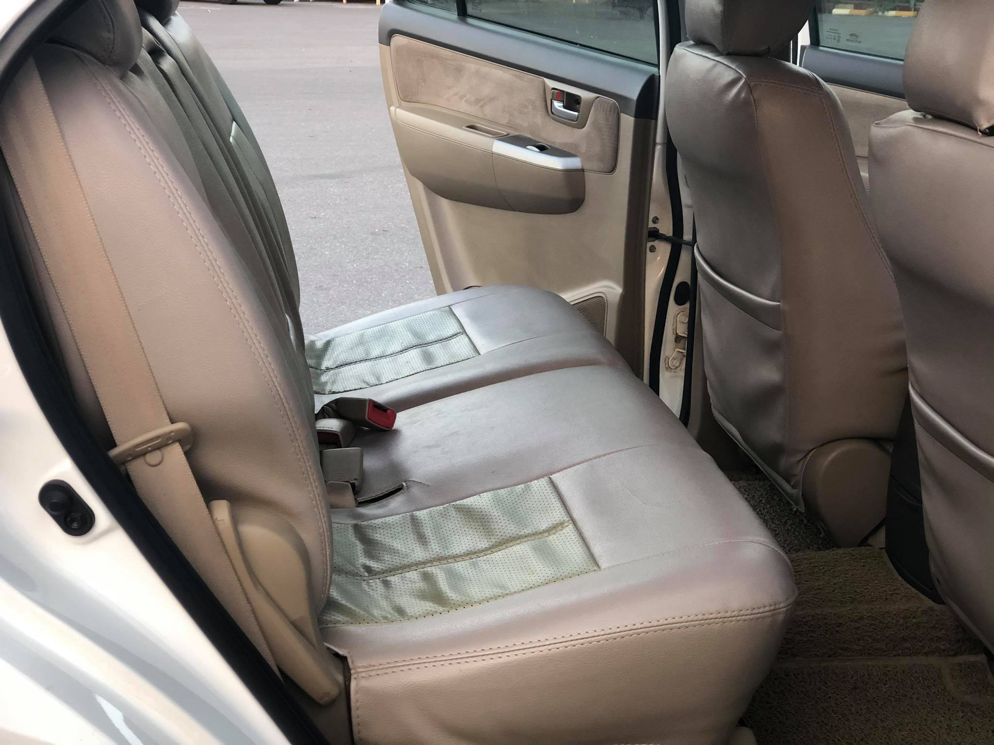 Toyota Fortuner Champ 2.5G เกียร์ธรรมดา 2012