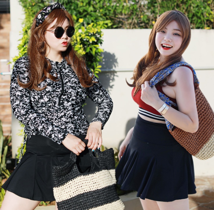 ชุดว่ายน้ำคนอ้วน 5xl พร้อมส่ง :ชุดว่ายน้ำไซส์ใหญ่เที่ยวทะเลสีดำแขนยาว set 3ชิ้นมี บรา กระโปรงติดกางเกงขาสั้นและเสื้อคลุมแขนยาวซิปหน้า แบบน่ารักมากๆจ้า:บรารอบอก42-52นิ้ว เอว34-46นิ้ว สะโพก42-56นิ้ว เสื้อคลุมรอบอก40-52นิ้ว