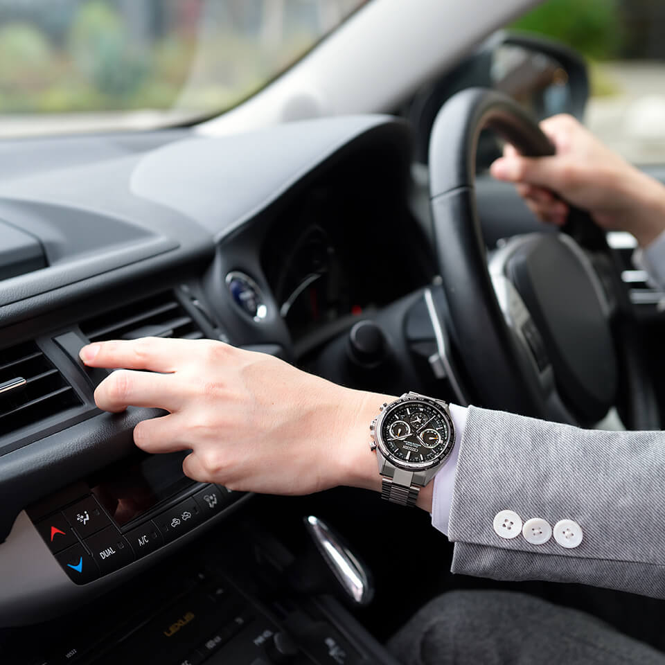 Citizen CC4015-51E นาฬิกาผู้ชาย Attesa Eco-Drive Satellite Wave GPS Titanium Made in Japan Men's Watch