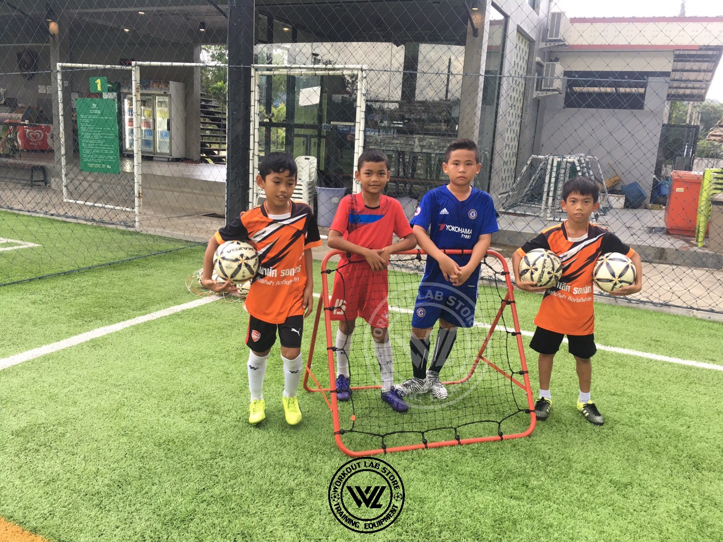 ตาข่ายสะท้อนฟุตบอล SLOPE 1.0