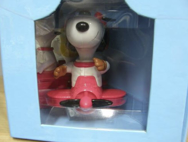 โมเดลสนูปปี้ (Snoopy) 6 แบบ ขนาด 7 นิ้ว (McDonalds)