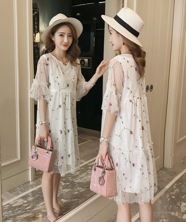 ชุดคลุมท้องเปิดให้นมแฟชั่น ผ้าชีฟอง ช่วงแขนซีทรู เปิดให้นมแนวนอน ลายดอกไม้ M L XL XXL