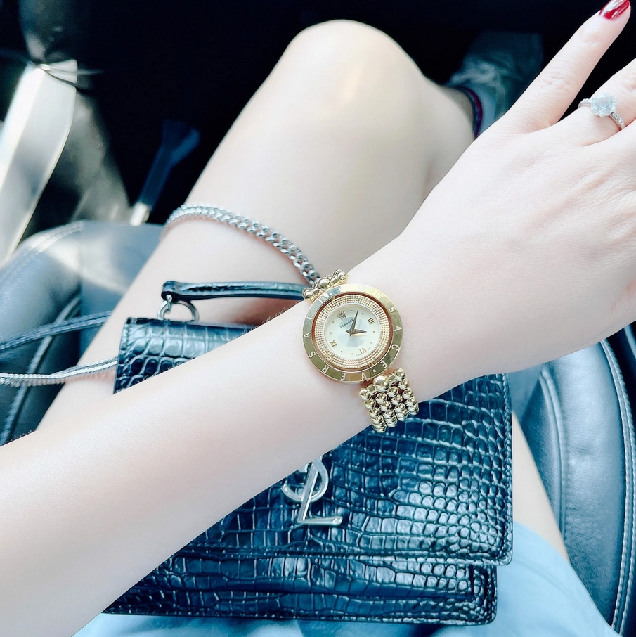 Versace VE7900720 นาฬิกาผู้หญิง Eon Quartz Women's Watch