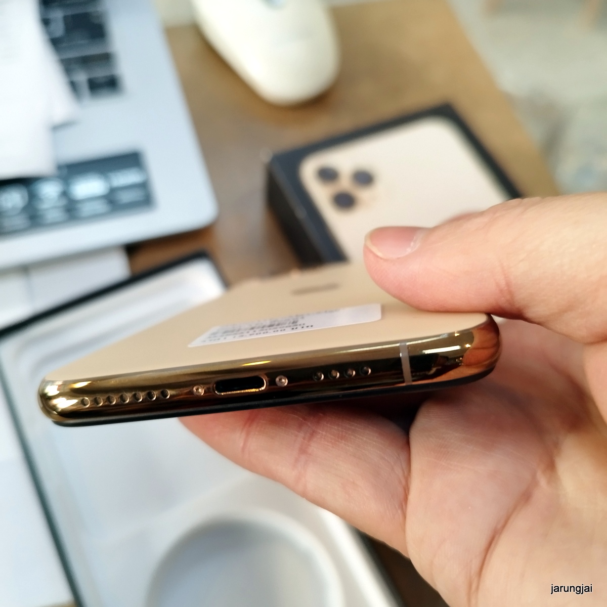 iphone 11 pro max 64 gb gold th มือสอง ไอโฟนศรีสะเกษ
