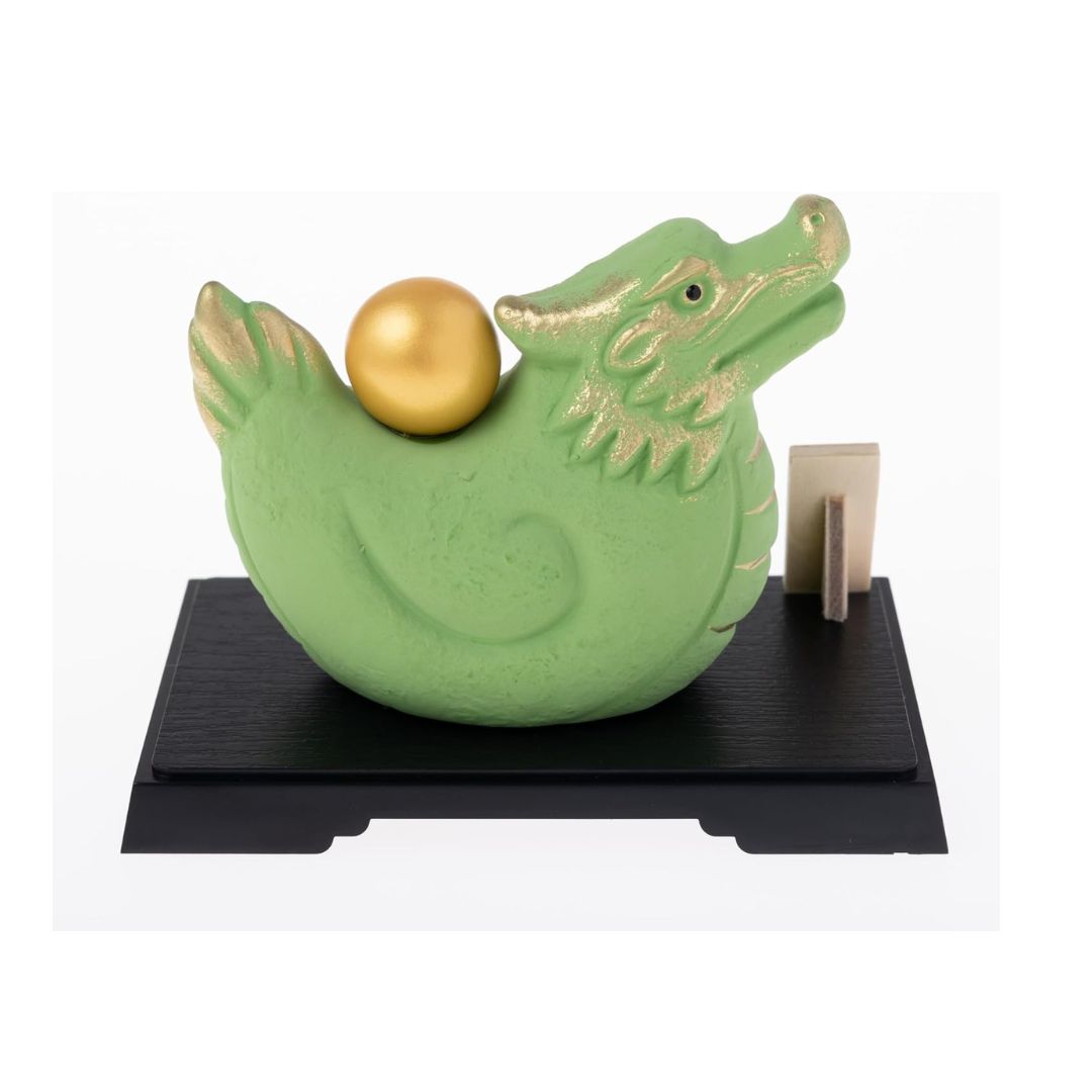 [PRE-ORDER] มังกรเขียว ลูกแก้วสีทอง บนหลังมังกร ของมงคลญี่ปุ่น ฮวงจุ้ยโต๊ะทำงาน เสริมโชคลาภ ปีมังกร นำเข้าจากญี่ปุ่น Dragon Zodiac 2024