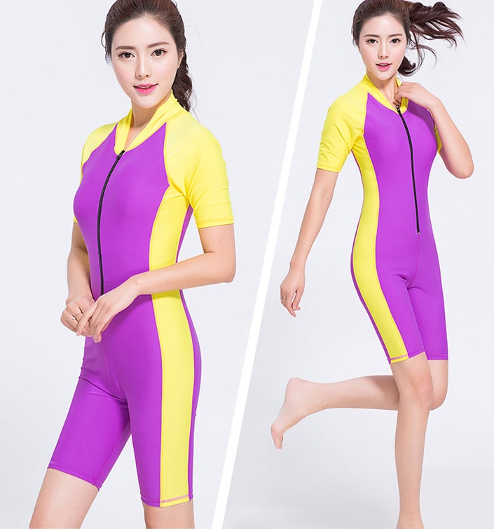 Swimsuit Bigsize พร้อมส่ง :ชุดแฟชั่นว่ายน้ำคนอ้วนสีชมพูบานเย็นแต่งแถบเหลืองสีสันสวยสดใส น่ารักมากๆจ้า:รอบอก34-42นิ้ว เอว28-36นิ้ว สะโพก38-46นิ้วจ้า