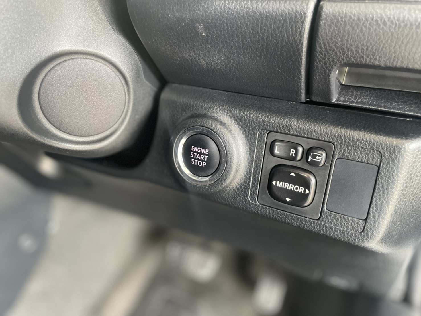 Toyota Yaris 1.2G AT 2013