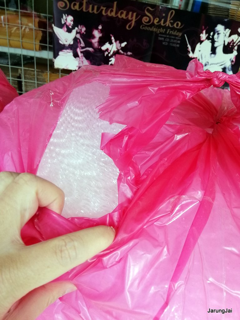 air bubble พลาสติก กันกระแทก ศรีสะเกษ นัดรับหน้าร้าน หน้ากว้าง 65 ซม 1 ม้วน