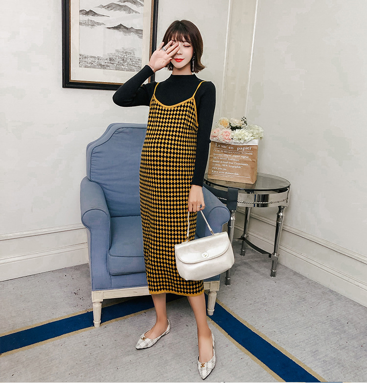 เอี๊ยมกระโปรงคลุมท้องยาว ผ้าไหมพรมยืดตัวนิ่ม มาพร้อมเสื้อแขนยาวใส่น่ารักมากค่ะ