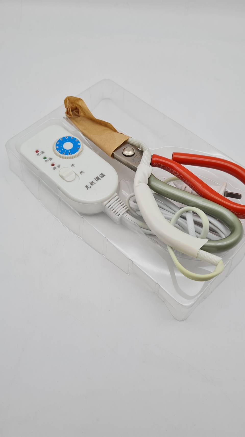 กรรไกรความร้อน Heat scissor เครื่องมือที่ช่วยให้การตัดผ้าของคุณเป็นเรื่องง่าย ขอบเรียบไม่รุ่ย