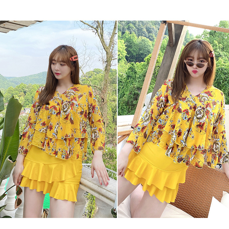 ชุดว่ายน้ำไซส์ใหญ่ 5xl พร้อมส่ง :ชุดว่ายน้ำคนอ้วนเที่ยวทะเลสีเหลืองแต่งระบายและลายดอกไม้ set 3 ชิ้นมีบรา กระโปรงติดกางเกงขาสั้นและเสื้อคลุมแบบสวย น่ารักมากๆจ้า:บรารอบอก40-48นิ้ว เอว30-40นิ้ว สะโพก36-46นิ้ว เสื้อคลุมรอบอกกว้าง48นิ้ว