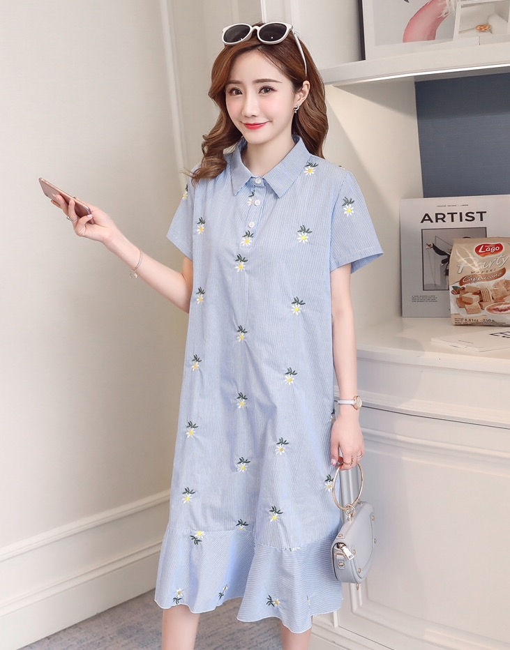 ชุดคลุมท้องแฟชั่นคอปก กระดุมแกะได้ ลายน่ารัก ปักลายดอกไม้ มีเชือกผูกปรับขนาดครรภ์ได้ M L XL XXL