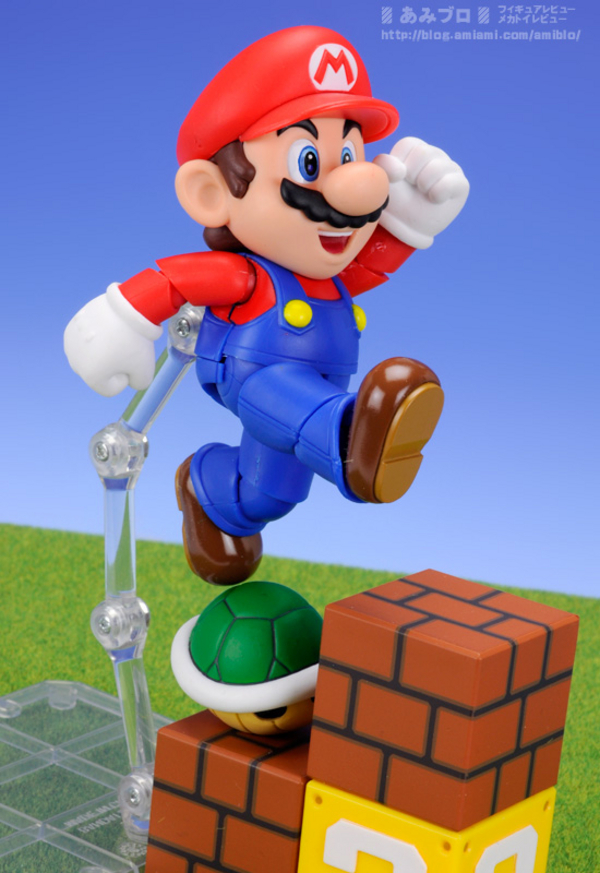 S.H.Figuarts Super Mario