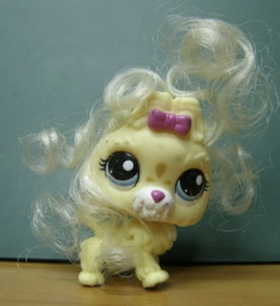 LPS สุนัข สีเหลืองขนฟู โบว์สีชมพู