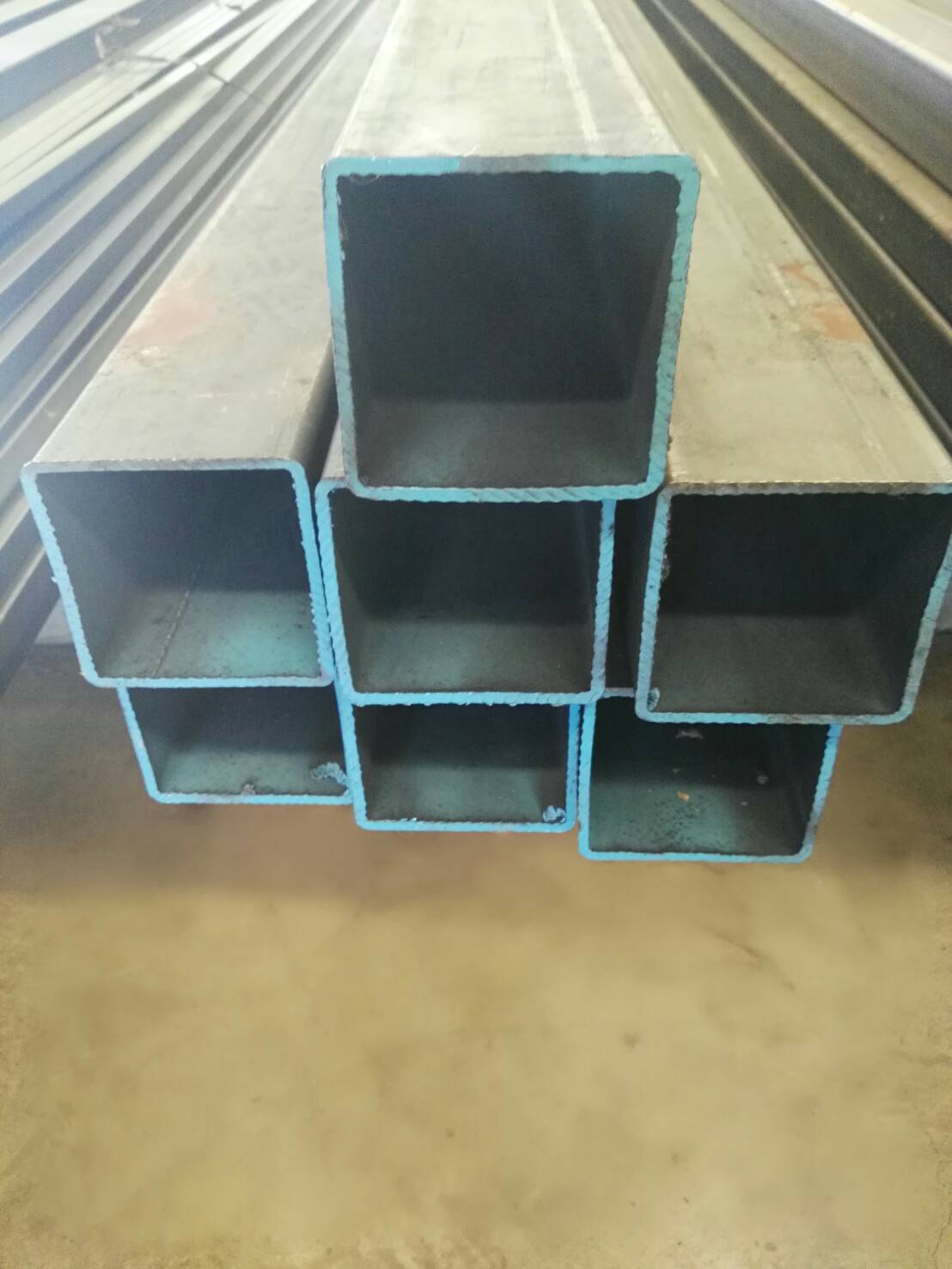 เหล็กกล่อง 4" x 4" x 3.2mm x 6M มอก.