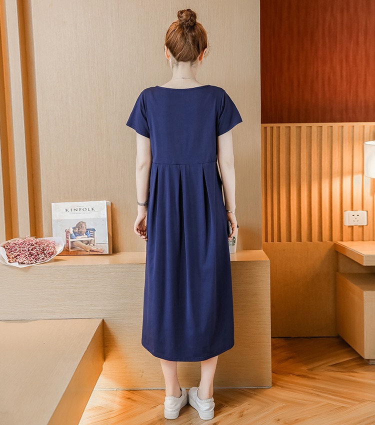 เดรสคลุมท้องแฟชั่นเปิดให้นม ผ้ายืดนิ่มมาก เปิดให้นมแบบง่าย มีเชือกปรับขนาดด้านหน้า