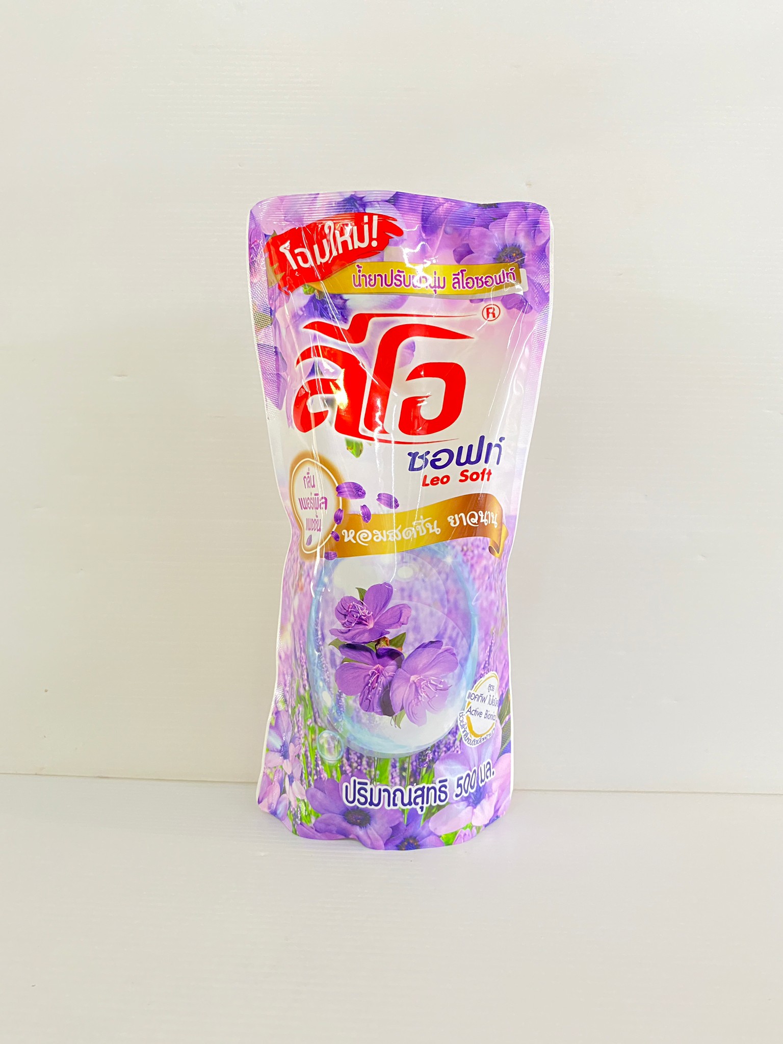 น้ำยาปรับผ้านุ่ม ลีโอ ซอฟ ขนาด500 ml. สูตร เข้มข้น ชนิดเติม ปรับผ้านุ่มกลิ่นหอม มีให้เลือก3กลิ่น