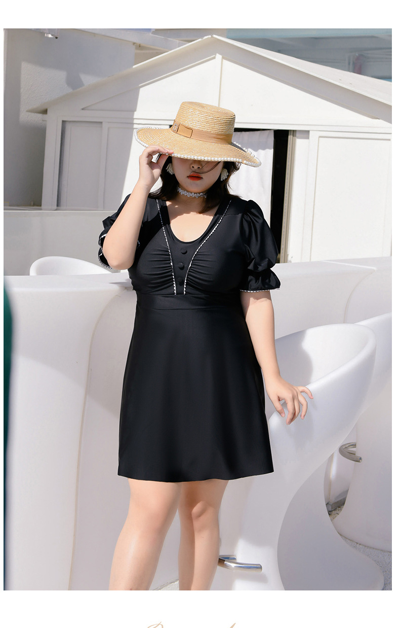 ชุดว่ายน้ำคนอ้วน พร้อมส่ง :ชุดว่ายน้ำไซส์ใหญ่ชุดเที่ยวทะเลสีดำแขนจั๊ม มีกางเกงขาสั้นใส่ด้านใน แบบสวยน่ารักมากๆจ้า:7XLรอบอก44 - 54 นิ้ว เอว38 - 50 นิ้ว สะโพก 44 - 56 นิ้ว 9XLรอบอก 50 - 64 นิ้ว เอว 44 - 58 นิ้ว สะโพก50 - 66 นิ้ว