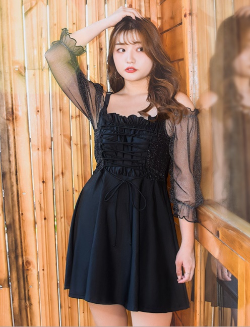 ชุดว่ายน้ำคนอ้วน 6xl พร้อมส่ง :ชุดว่ายน้ำไซส์ใหญ่ชุดเที่ยวทะเลสีดำถักสายด้านหน้าเว้าไหล่แขนซีทรู มีกางเกงขาสั้นใส่ด้านในแบบสวยน่ารักมากๆจ้า: ขนาด รอบอก 38 - 46 นิ้ว เอว 38 - 48 นิ้ว สะโพก 42 - 52 นิ้ว