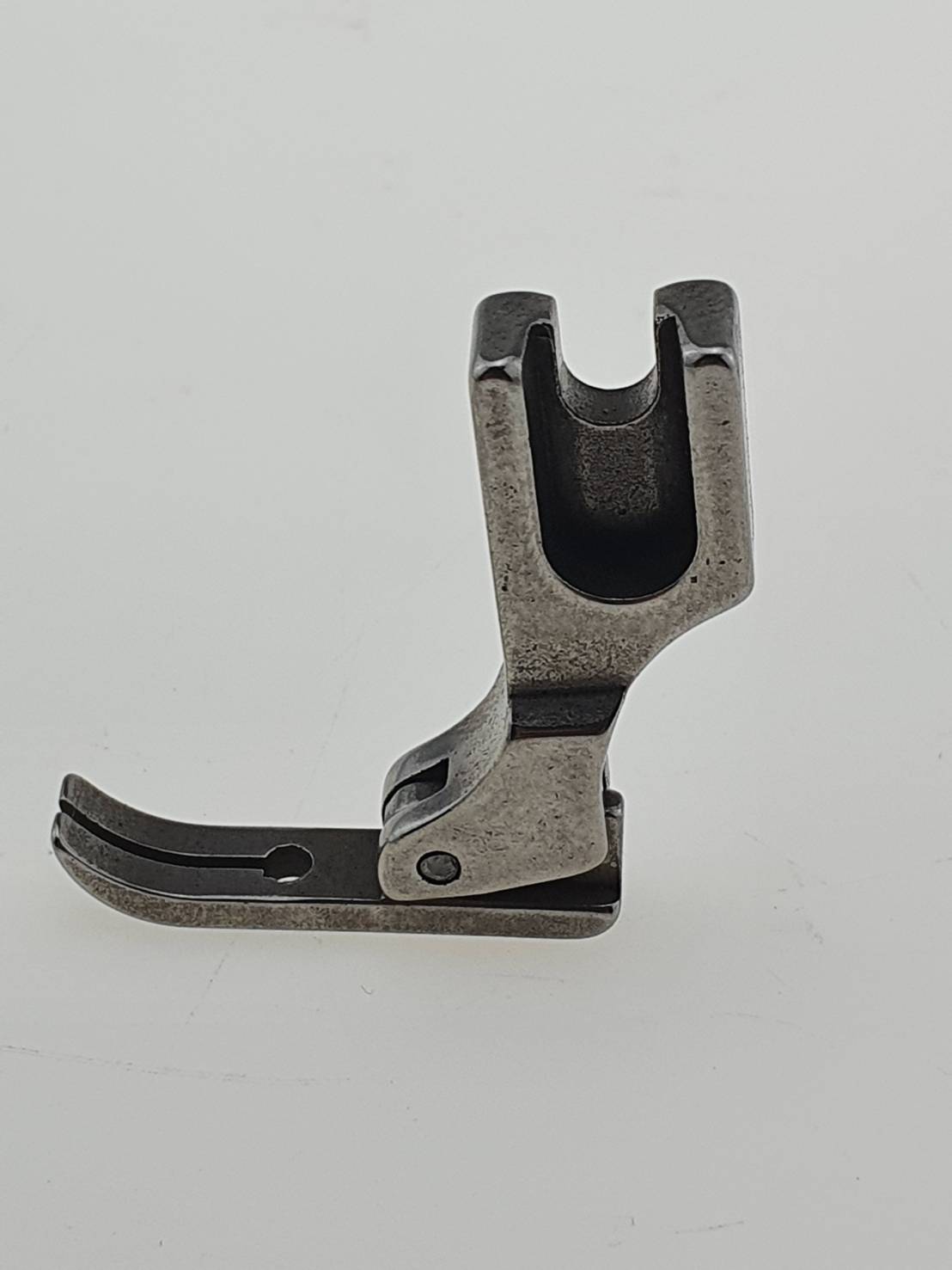 ตีนผีตะเกียบ P363 สำหรับเย็บผ้าในที่แคบ ตีนเล็กใช้งานง่าย วัสดุแข็งแรง ทนทาน