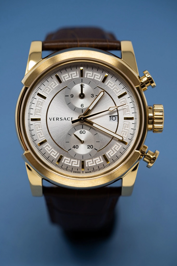 Versace VEV400319 นาฬิกาผู้ชาย Urban Chronograph Quartz Swiss Made Men's Watch
