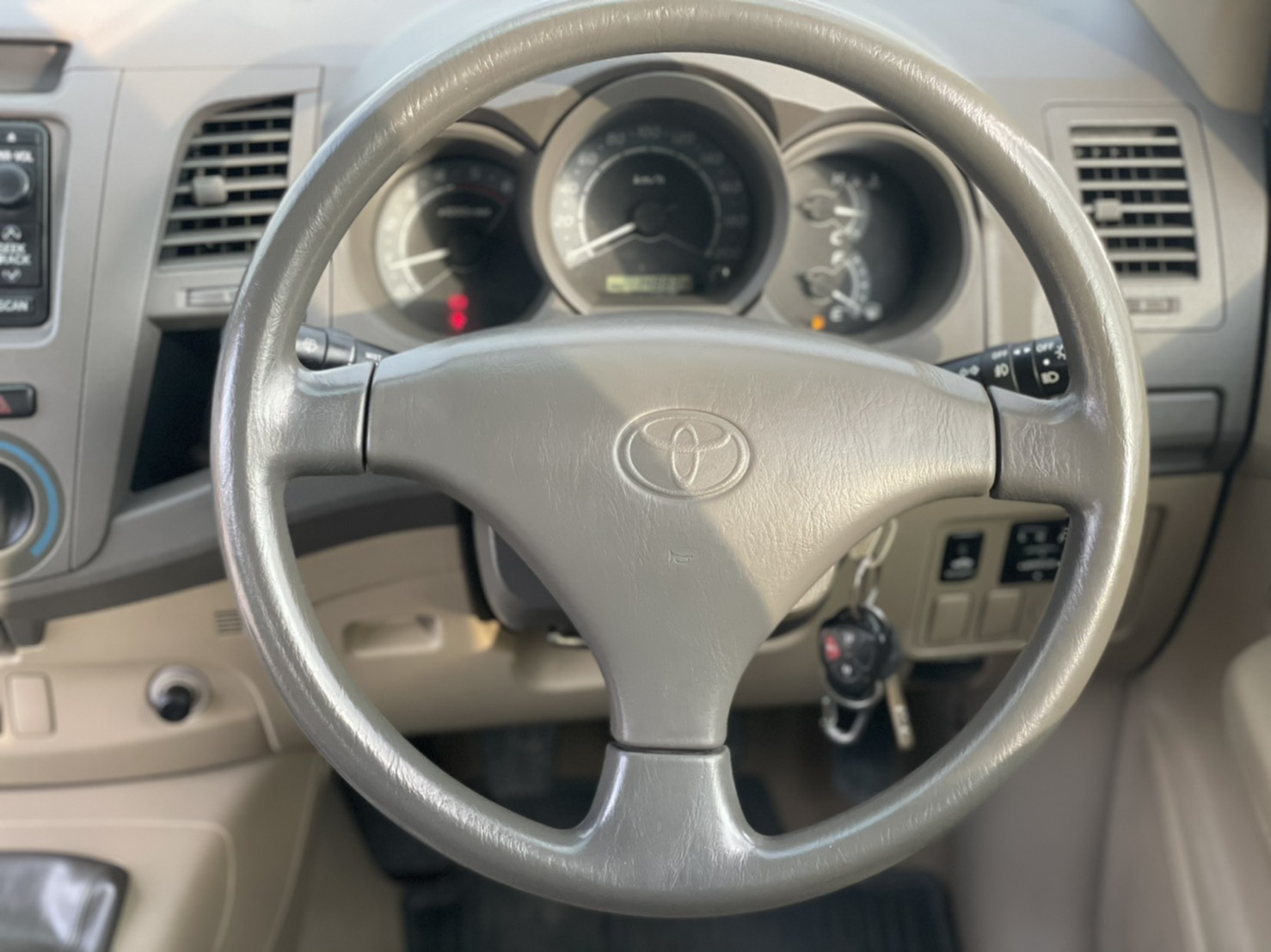 Totota Vigo 2.5E Prerunner Double Cab VN Turbo MT 2009