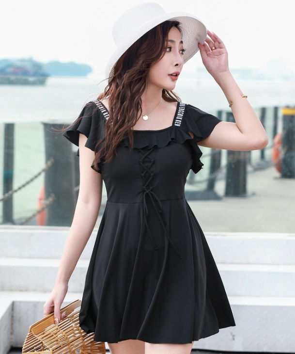 ชุดว่ายน้ำไซส์ใหญ่ 7xl พร้อมส่ง :ชุดว่ายน้ำคนอ้วนสีดำผูกโบว์ด้านหน้าแต่งสายอักษร มีกางเกงขาสั้นใส่ด้านในแบบสวยน่ารักมากๆจ้า:รอบอก44-54นิ้ว เอว42-52นิ้ว สะโพก46-58นิ้ว