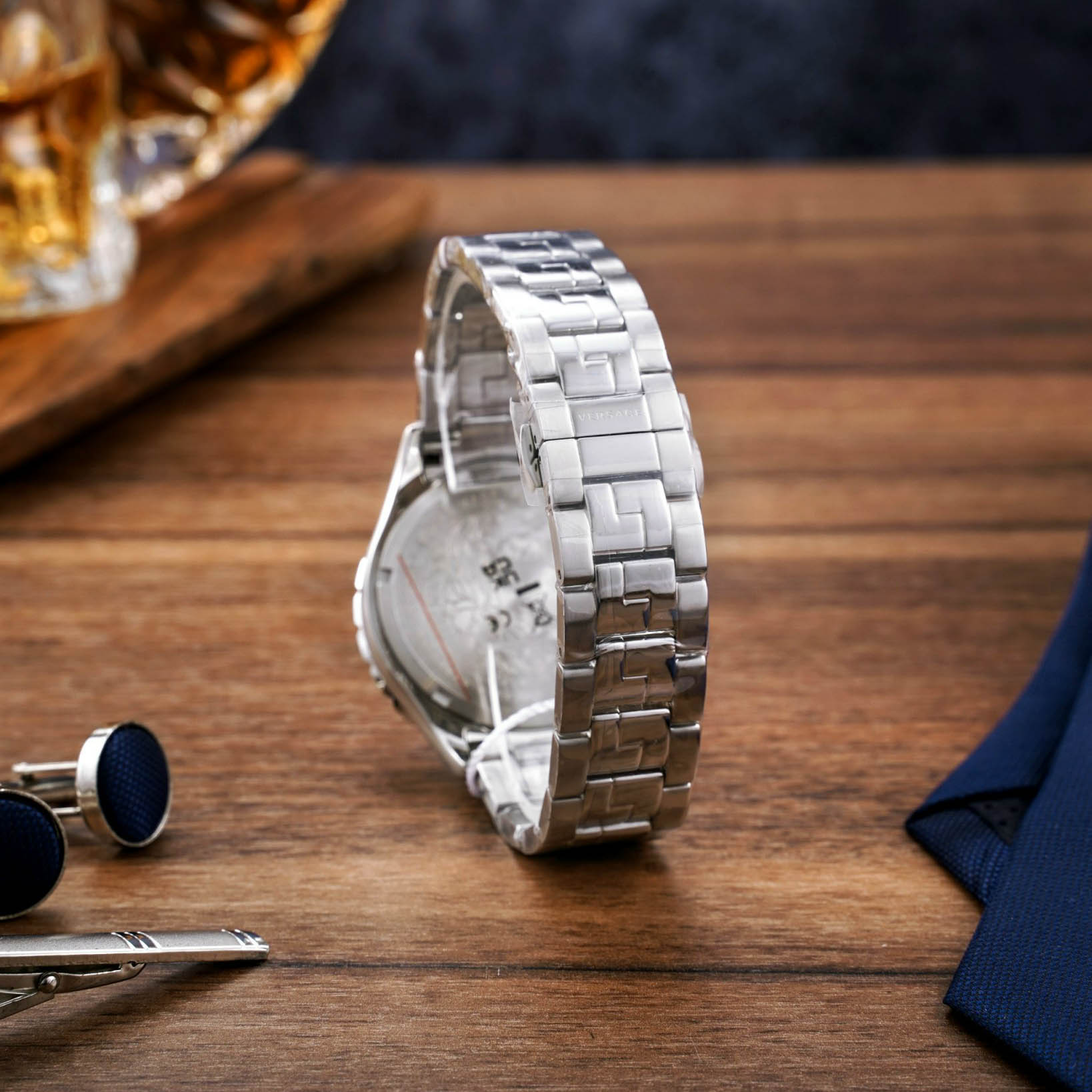 Versace VE3A00922 นาฬิกาผู้ชาย Hellenyium Quartz Men's Watch