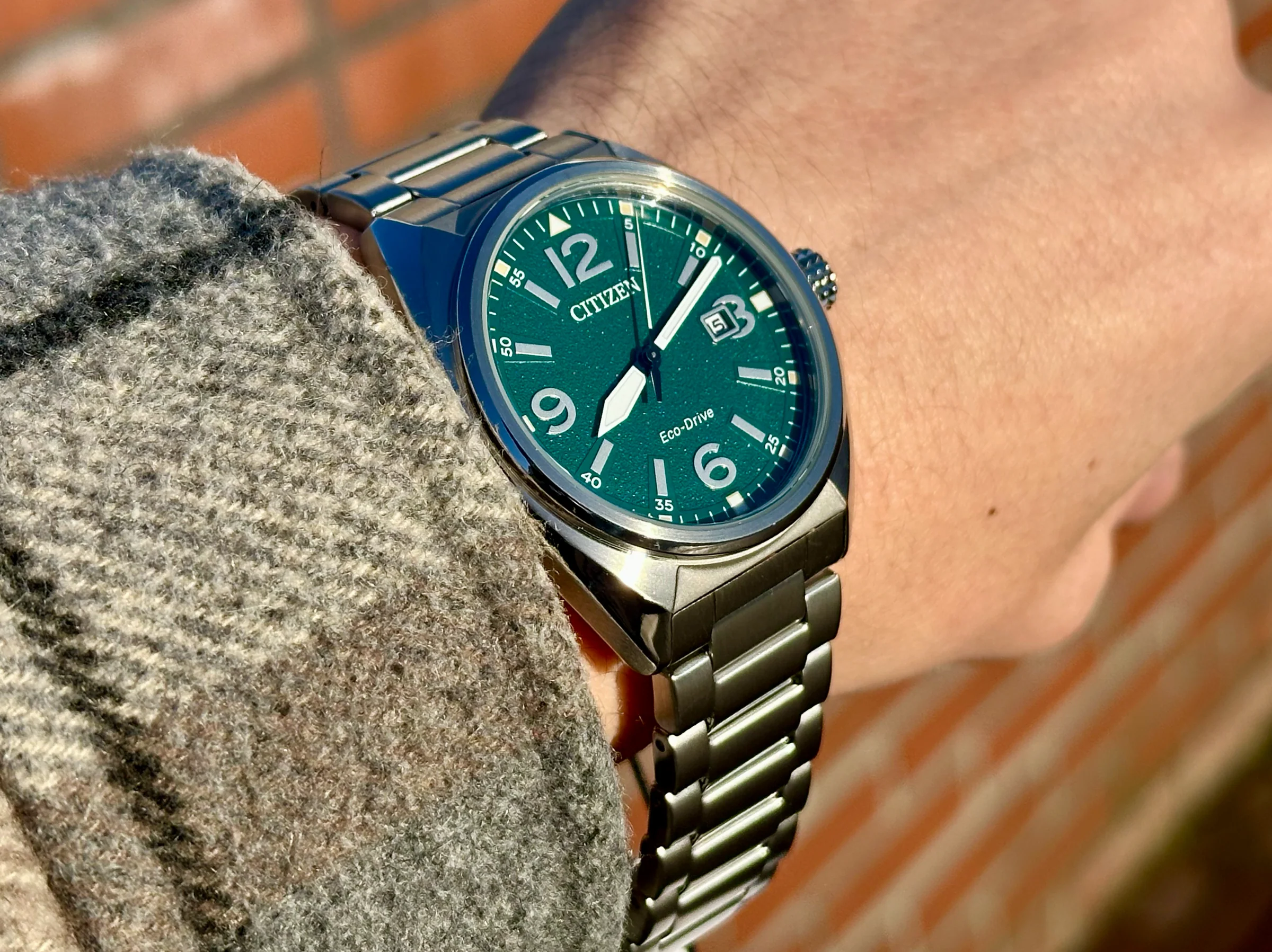 Citizen AW1571-76X นาฬิกาผู้ชาย Eco-Drive Sport Military Men's Watch