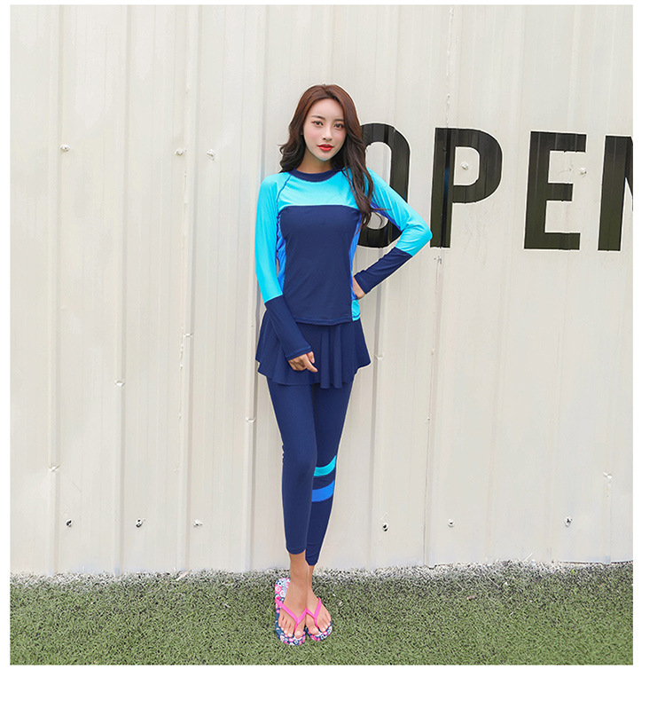 ชุดว่ายน้ำไซส์ใหญ่ 8XL แบบสปอร์ตพร้อมส่ง :ชุดว่ายน้ำคนอ้วนสีน้ำเงินฟ้าแขนขายาว. กางเกงขายาวแต่งกระโปรงระบาย สีสันสดใสแบบเก๋น่ารักมากๆจ้า:รอบอก44 - 58 นิ้ว เอว38 - 50 นิ้ว สะโพก44 - 60 นิ้ว