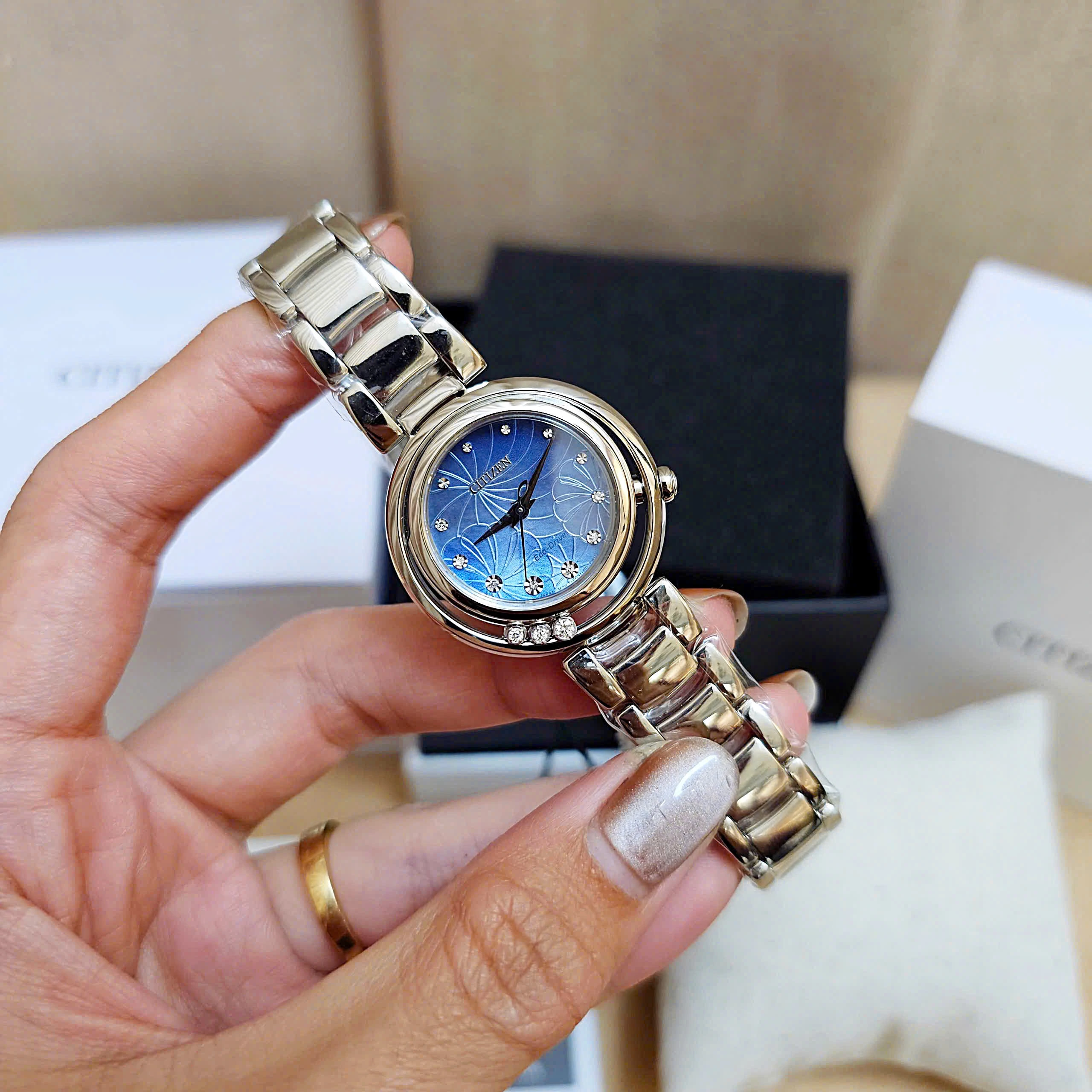 Citizen EM1110-81N นาฬิกาผู้หญิง Eco-Drive Citizen L Diamond Women's Watch