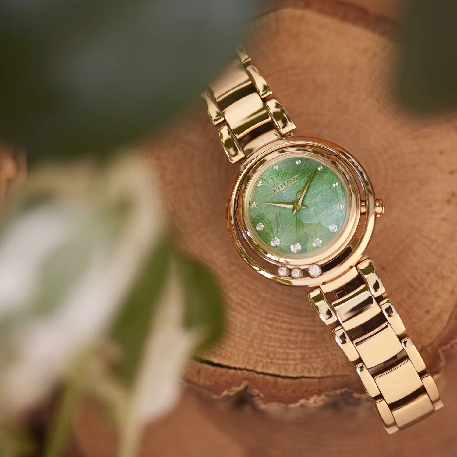 Citizen EM1113-82Y นาฬิกาผู้หญิง Eco-Drive Citizen L Diamond Women's Watch