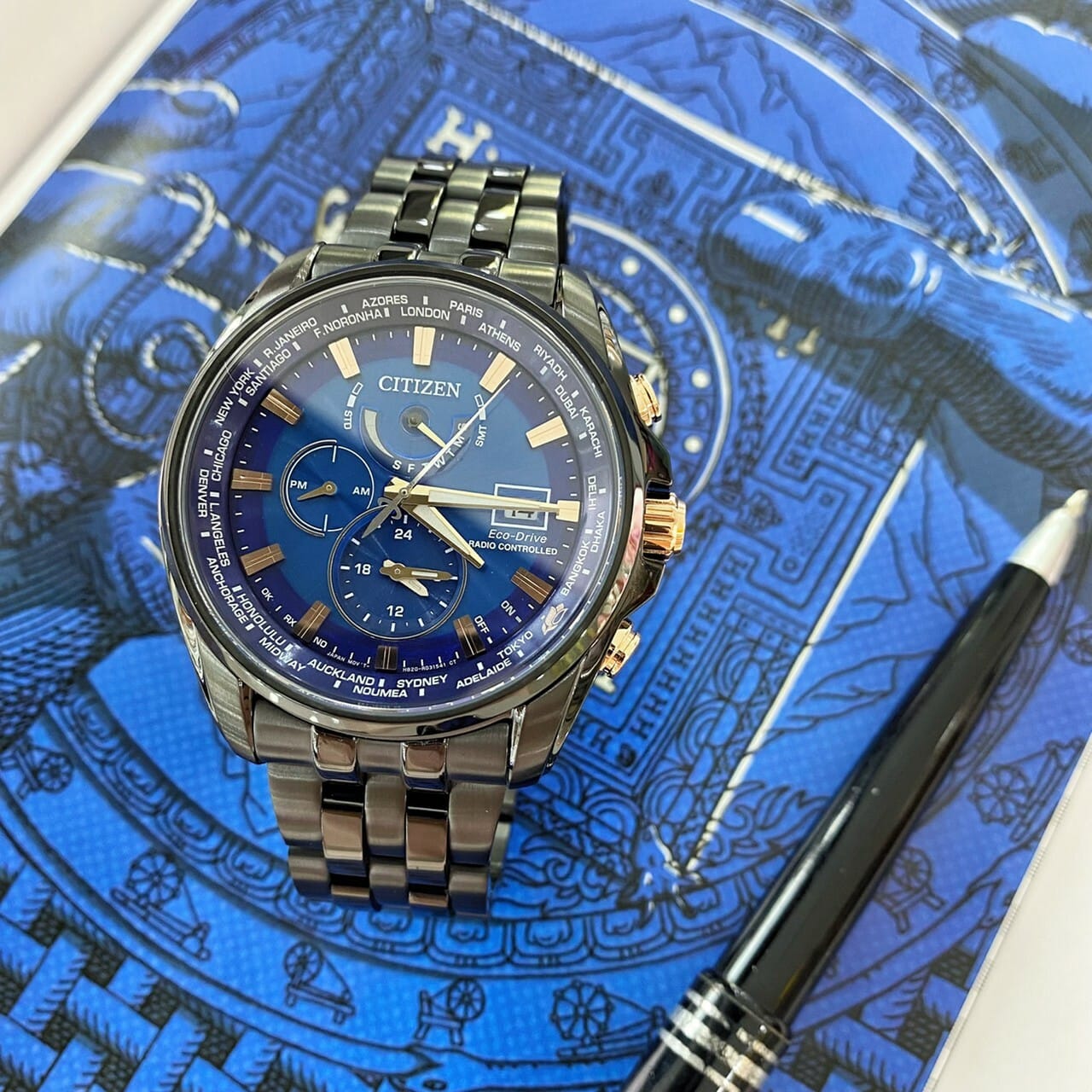 Citizen AT9126-82L นาฬิกาผู้ชาย Eco-Drive World Time Perpetual Alarm GMT Taiwan Limited Edition Men's Watch