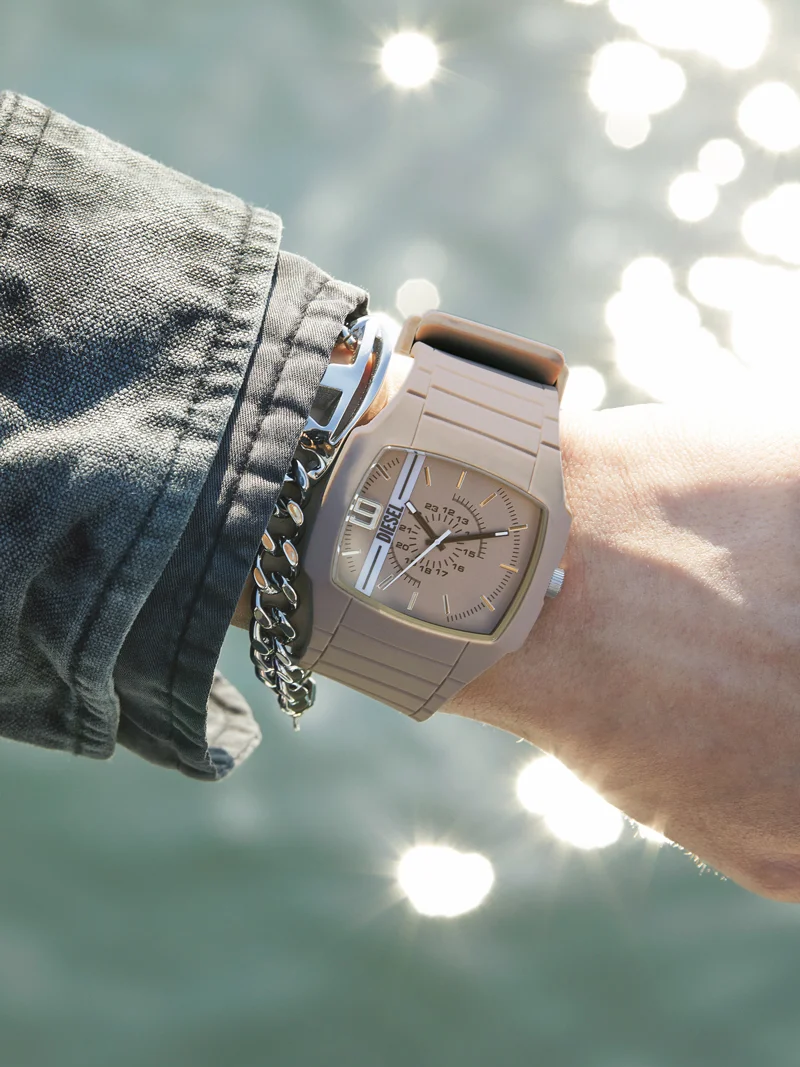 Diesel DZ2167 นาฬิกาผู้ชาย Cliffhanger 2.0 Silicone Quartz Men's Watch