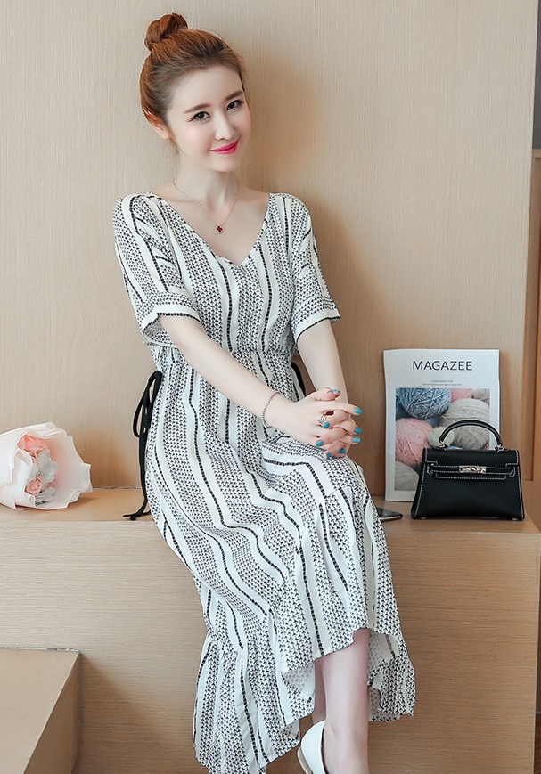 ชุดคลุมท้องแฟชั่นเกาหลี ชุดยาวสวย ผูกข้างปรับขนาดครรภ์ได้ เนื้อผ้านิ่มใส่สบายมากค่ะ M L XL XXL