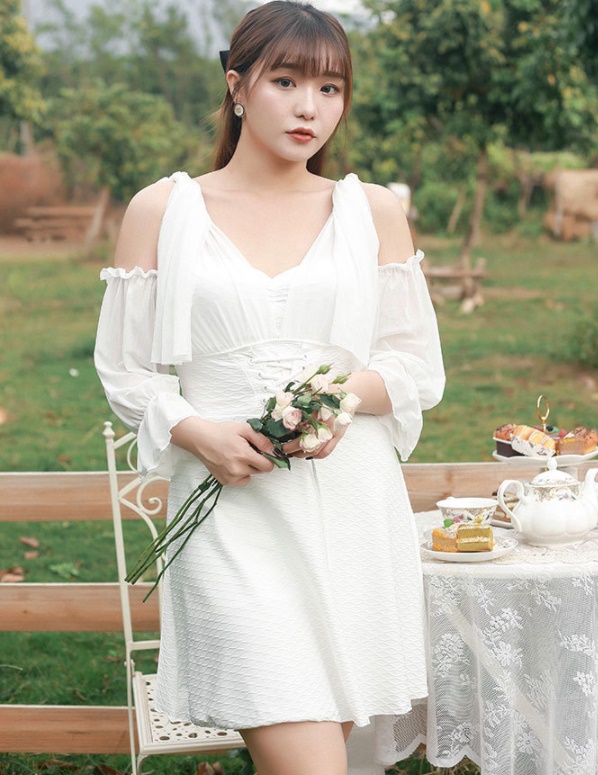 ชุดว่ายน้ำไซส์ใหญ่ 5xl พร้อมส่ง :ชุดว่ายน้ำคนอ้วนชุดเที่ยวทะเลสีขาวถักสายด้านหน้า แขนต่อถอดออกได้มีกางเกงขาสั้นใส่ด้านในแบบสวย sexyมากๆจ้า: ขนาด รอบอก 40 - 48 นิ้ว เอว 38 - 48 นิ้ว สะโพก 42 - 52 นิ้ว