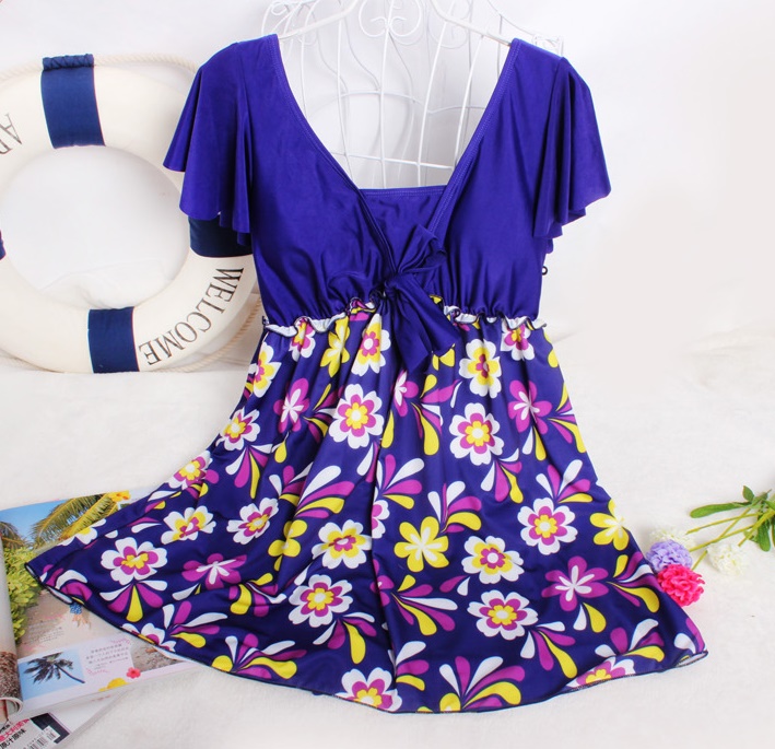 ชุดว่ายน้ำคนอ้วนพร้อมส่ง :ชุดว่ายน้ำแฟชั่นสีม่วงแต่งลายดอกไม้สีสันสดใส น่ารักมากๆจ้า:รอบอก36-46นิ้ว เอว34-44นิ้ว สะโพก36-46นิ้วจ้า