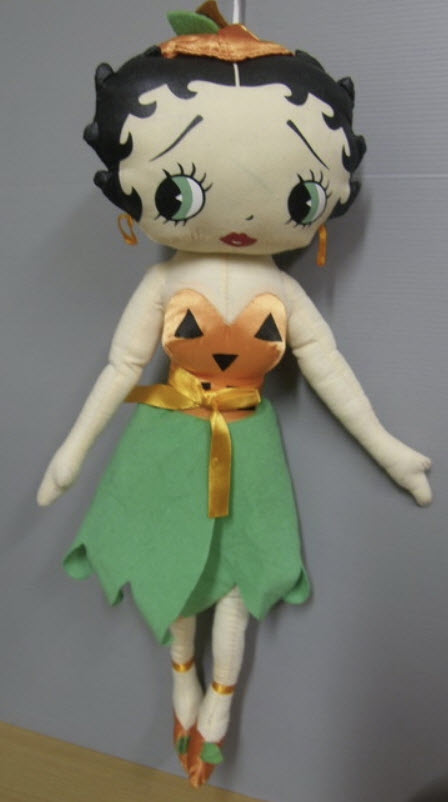 Pumpkin Betty Boop ขนาด 16 นิ้ว (มือสอง)