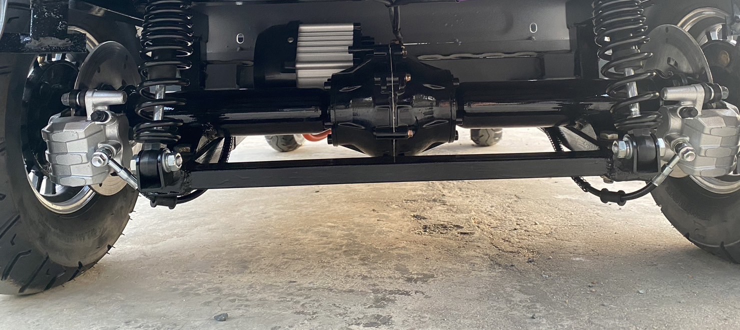 รถกอล์ฟไฟฟ้า 4 ล้อ 4 ที่นั่ง รุ่น M-04 ขับแบบพวงมาลัย