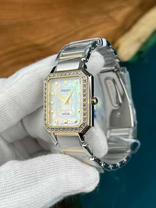 Seiko SUP452P1 นาฬิกาผู้หญิง Discover More Solar Women's Watch