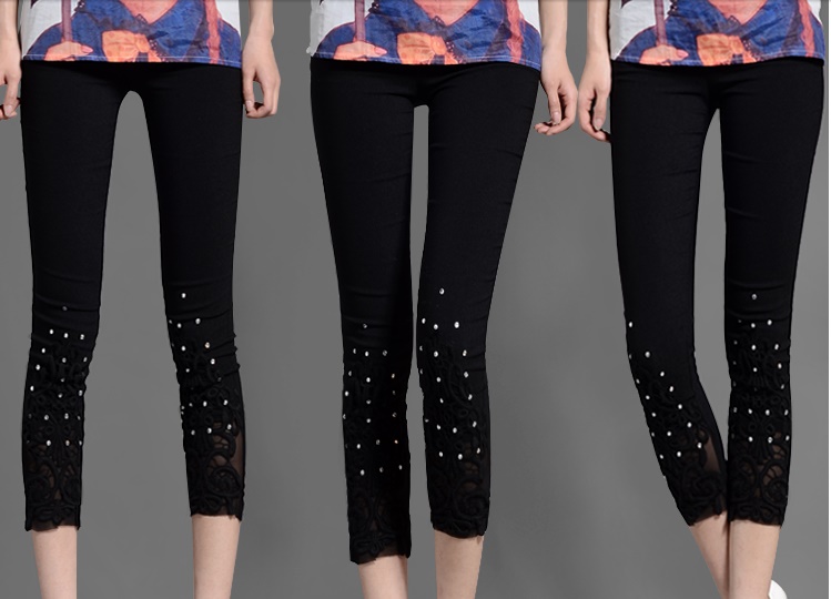 กางเกง กระโปรงแฟชั่นผู้หญิงพร้อมส่ง : กางเกงสีดำแฟชั่น แต่งลายปักที่ขากางเกง แบบเก๋ น่ารักๆจ้า