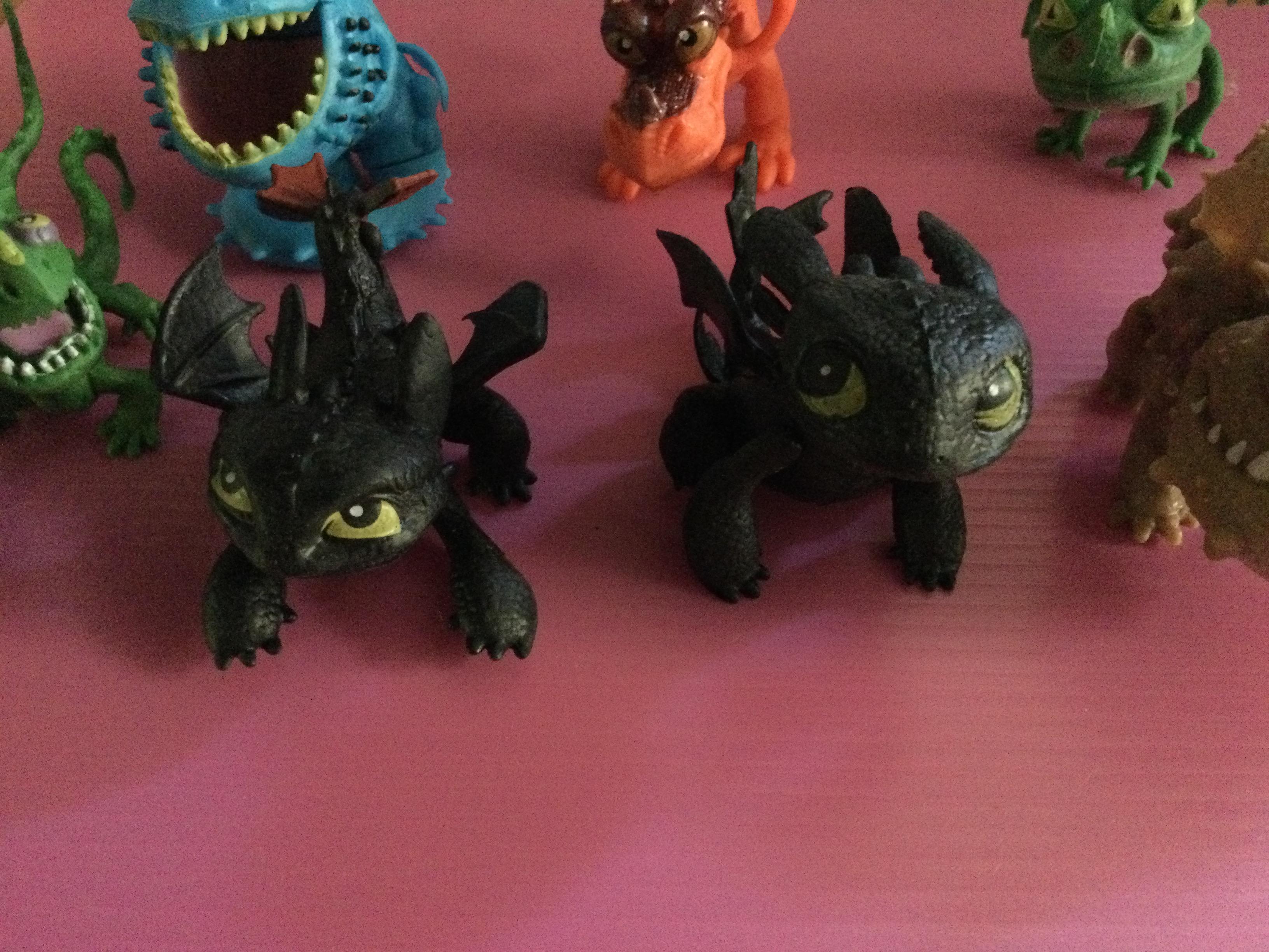 โมเดลรวมมังกร 8 ตัว ขนาด 3-4 นิ้ว