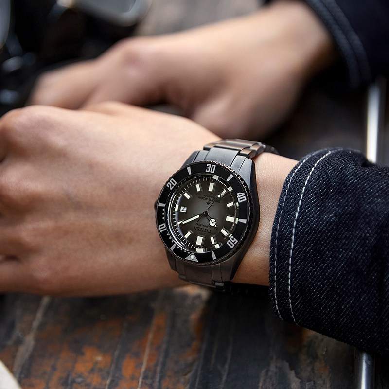 Citizen NB6025-59H นาฬิกาผู้ชาย Promaster Dive Automatic Super Titanium™ Men's Watch