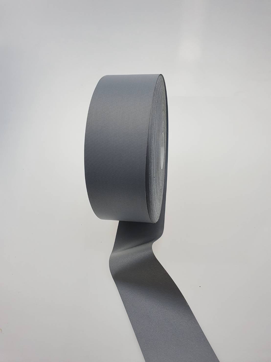 แถบผ้าสะท้อนแสง สีบรอนซ์เงิน สำหรับเย็บติดชุดยูนิฟอร์ม ชุดหมี ชุดทำงาน ชุดเซฟตี้ ชุดกีฬา เสื้อกั๊ก