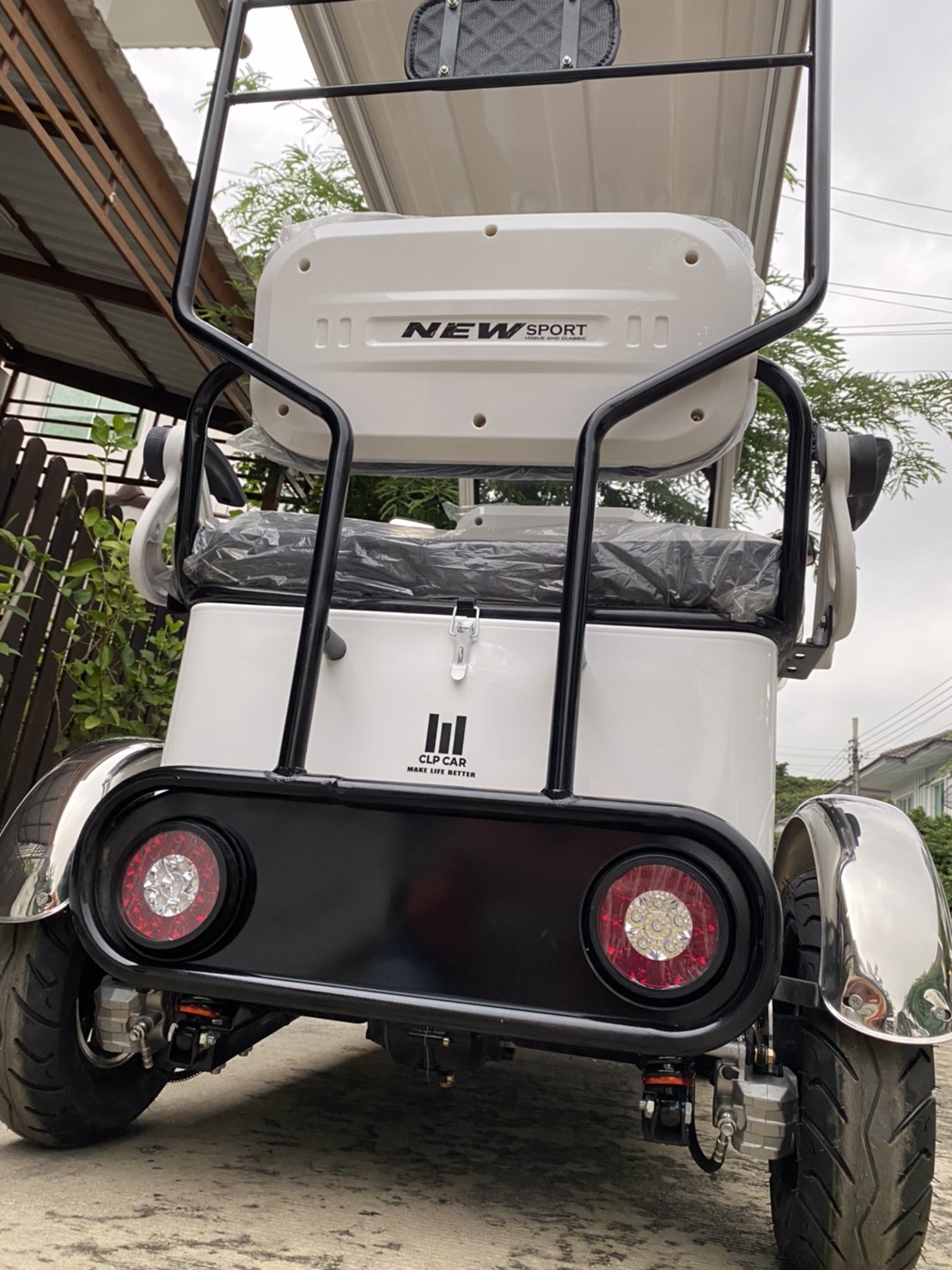 รถไฟฟ้า 4 ล้อ 3 ที่นั่ง รุ่น M-03 ยี่ห้อ CLP CAR ขับแฮนด์บิด ขาว